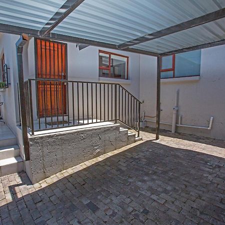 Spacious Garden Cottage Johannesburg Kültér fotó